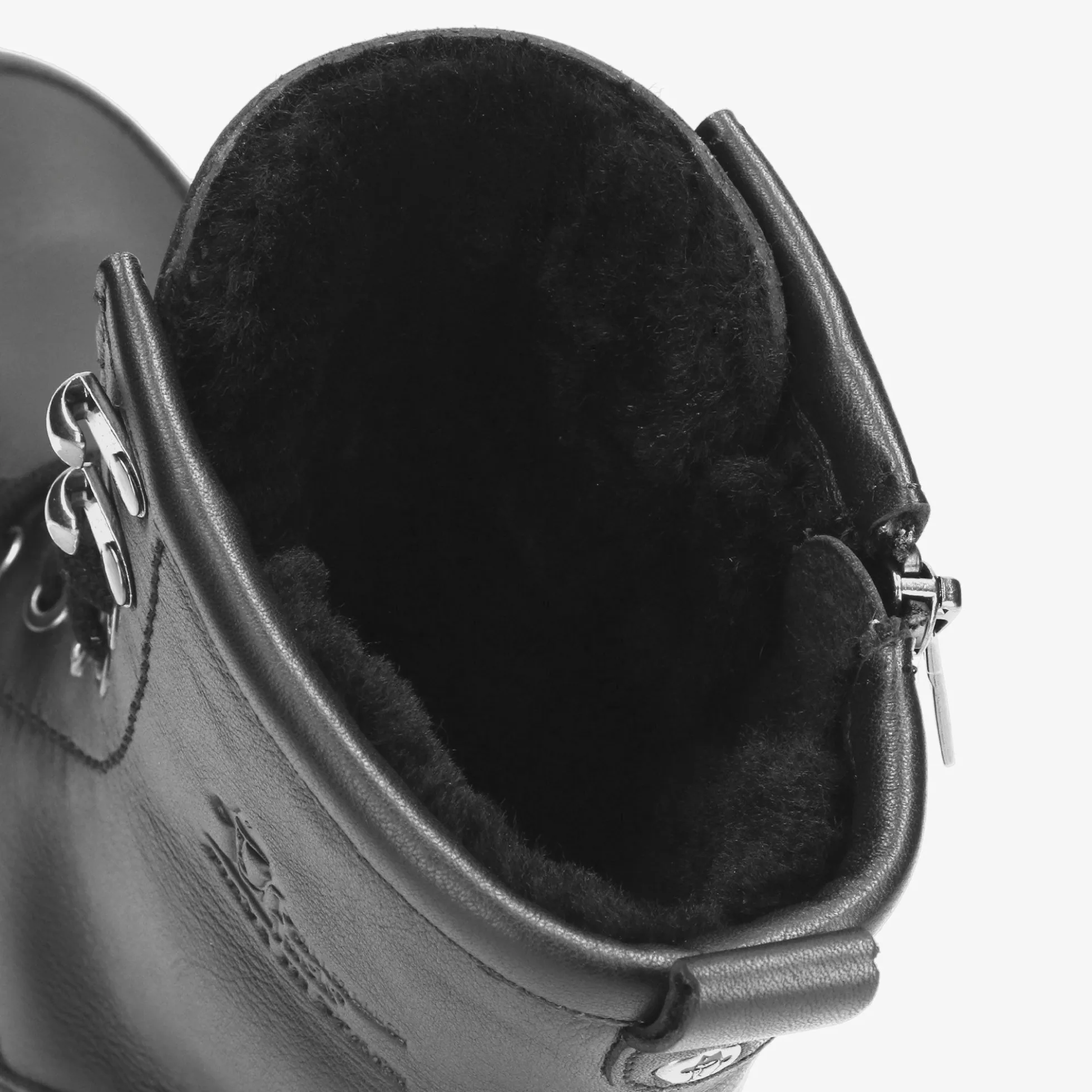 Altea Igloo Botas de piel con forro interior de pelo natural.