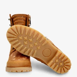 Altea Igloo Botas de piel con forro interior de pelo natural.