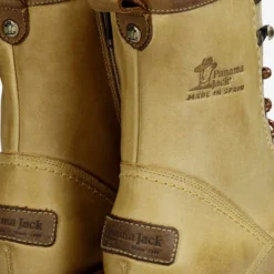 Altea Igloo Botas de piel con forro interior de pelo natural.