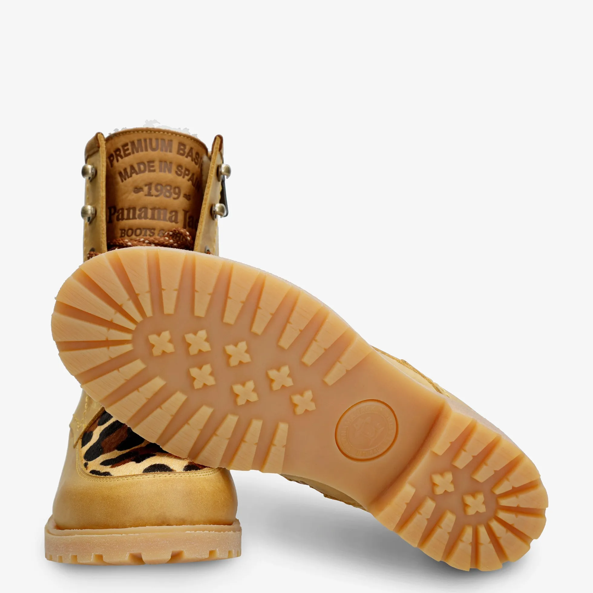 Altea Igloo Botas de piel con forro interior de pelo natural.