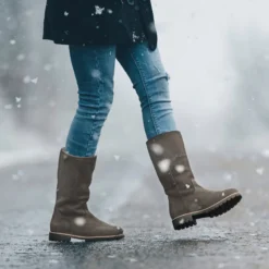 Bambina Igloo Botas de piel con forro interior de pelo natural.