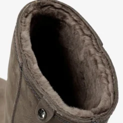 Bambina Igloo Botas de piel con forro interior de pelo natural.