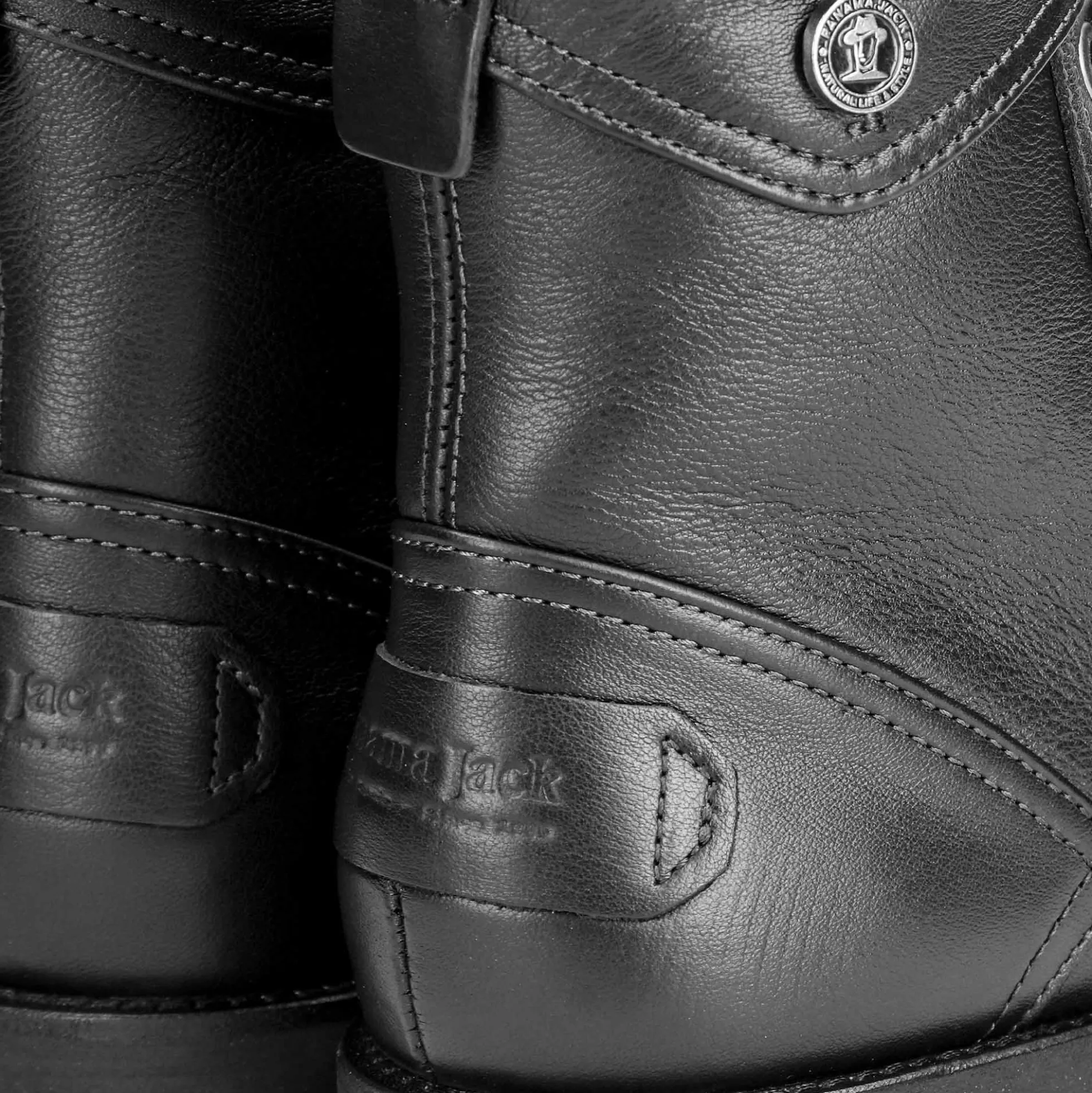 Benissa Botas de piel con forro interior de pelo.