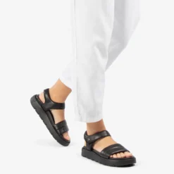 Bety Sandalias de piel con forro interior de piel.