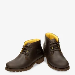 Bota Panama Botín de piel con forro interior de piel.
