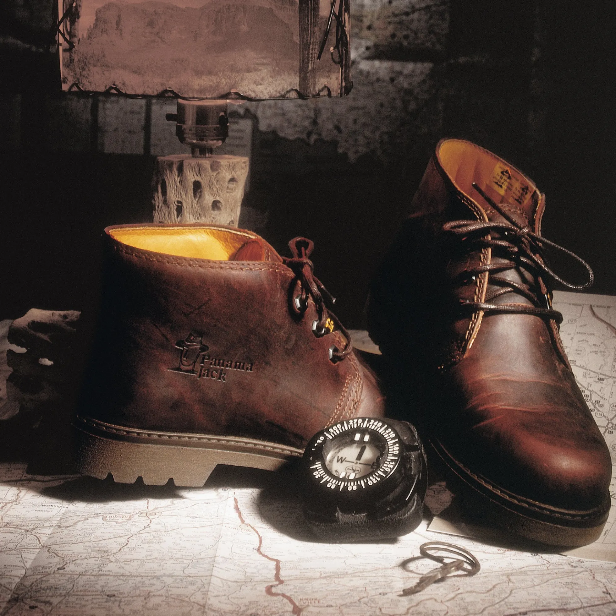 Bota Panama Botín de piel con forro interior de piel.