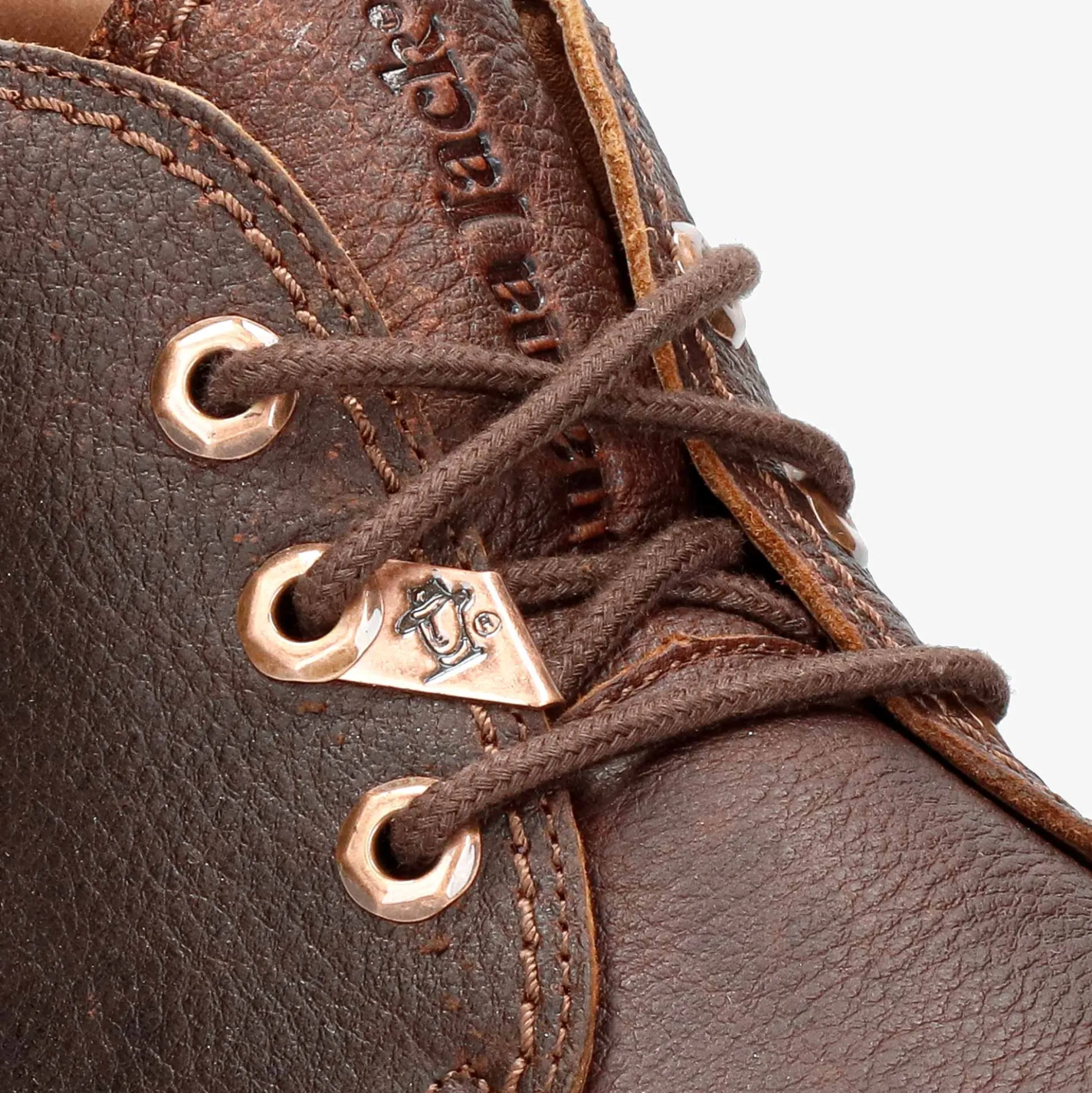Bota Panama Botín de piel con forro interior de piel.