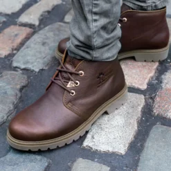 Bota Panama Botín de piel con forro interior de piel.
