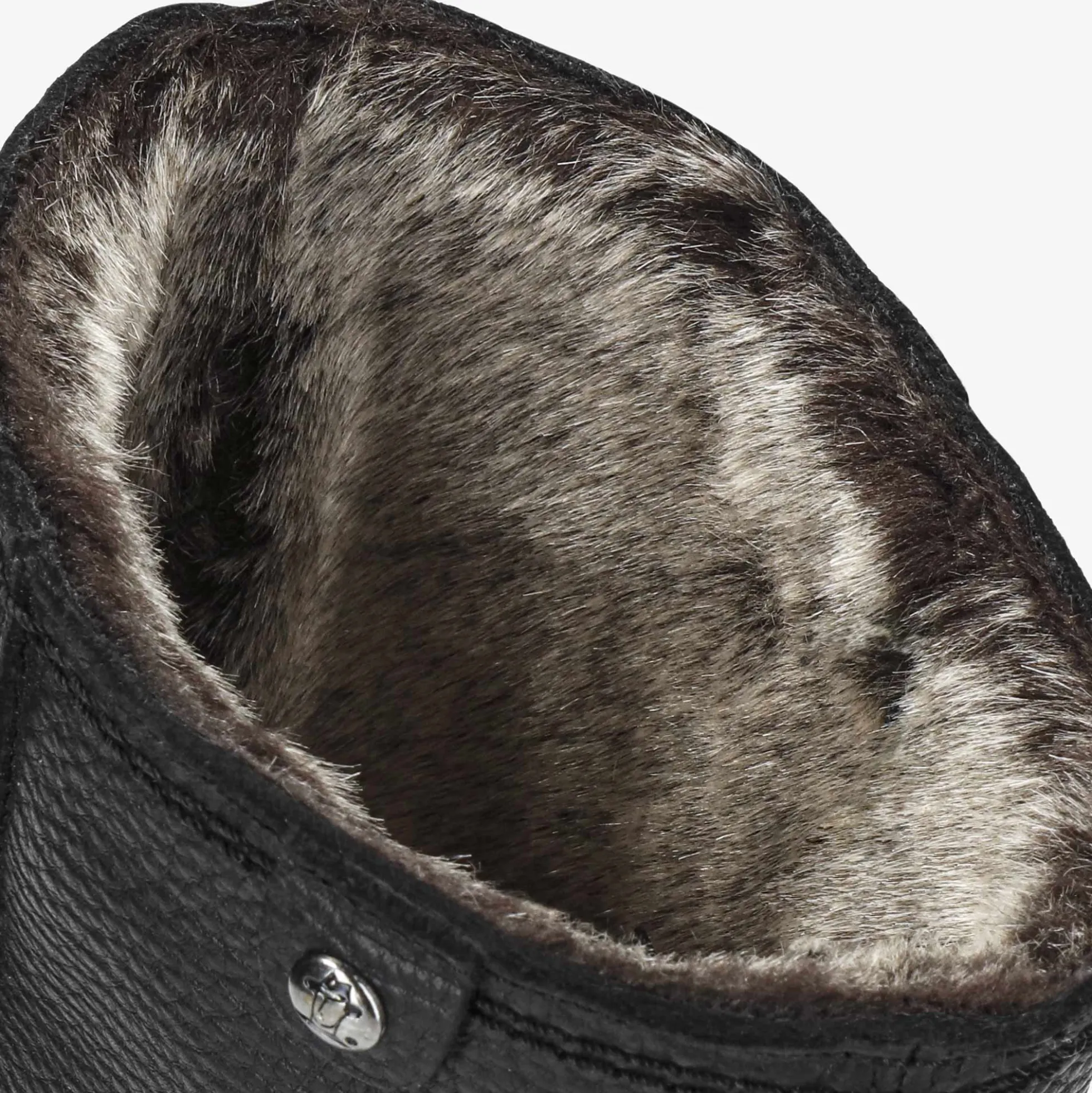 Charlotte Botas de piel con forro interior de pelo.