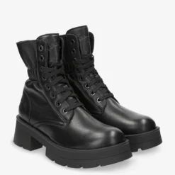 Clementine Botas de piel con forro interior de piel.