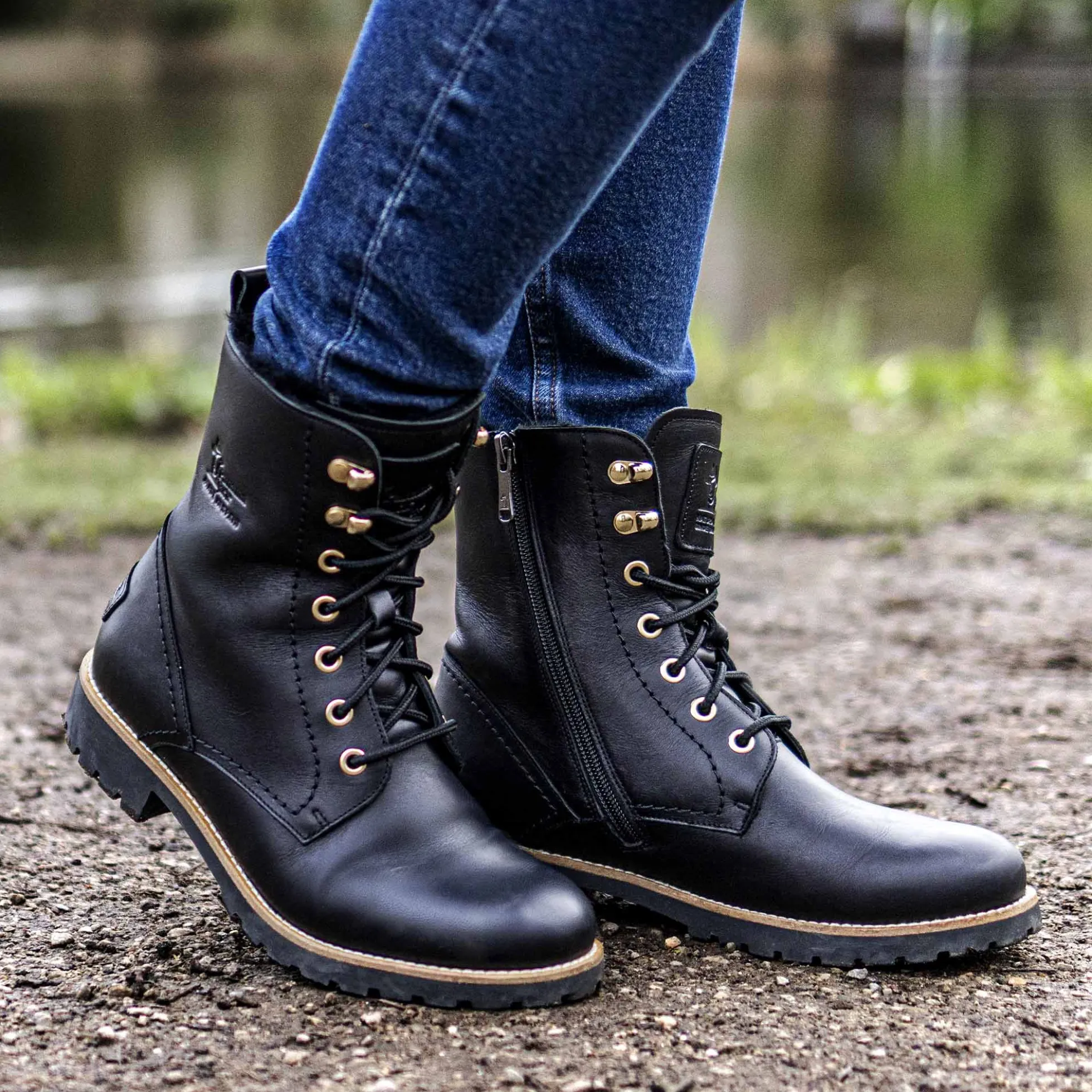 Fara Igloo Trav Botas de piel con forro interior de pelo natural.