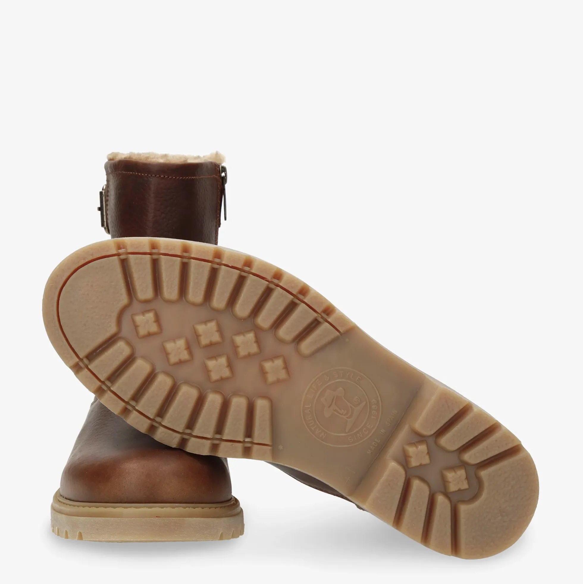 Faust Botas de piel con forro interior de pelo.