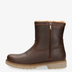 Fedro Botas de piel con forro interior de pelo.