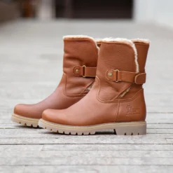 Felia Botas de piel con forro interior de pelo.
