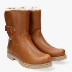 Felia Botas de piel con forro interior de pelo.