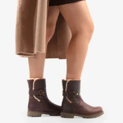 Felia Botas de piel con forro interior de pelo.