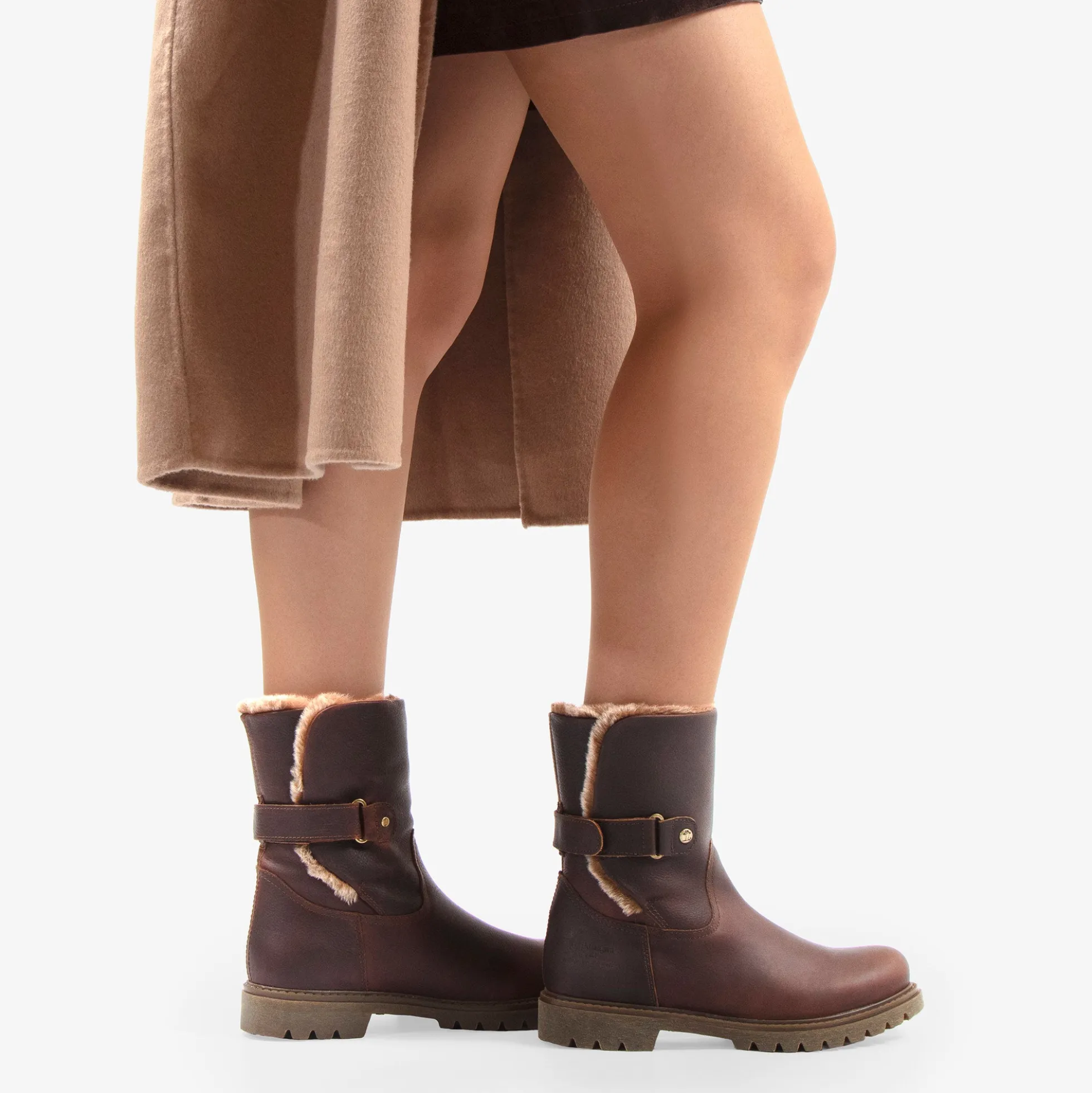 Felia Botas de piel con forro interior de pelo.