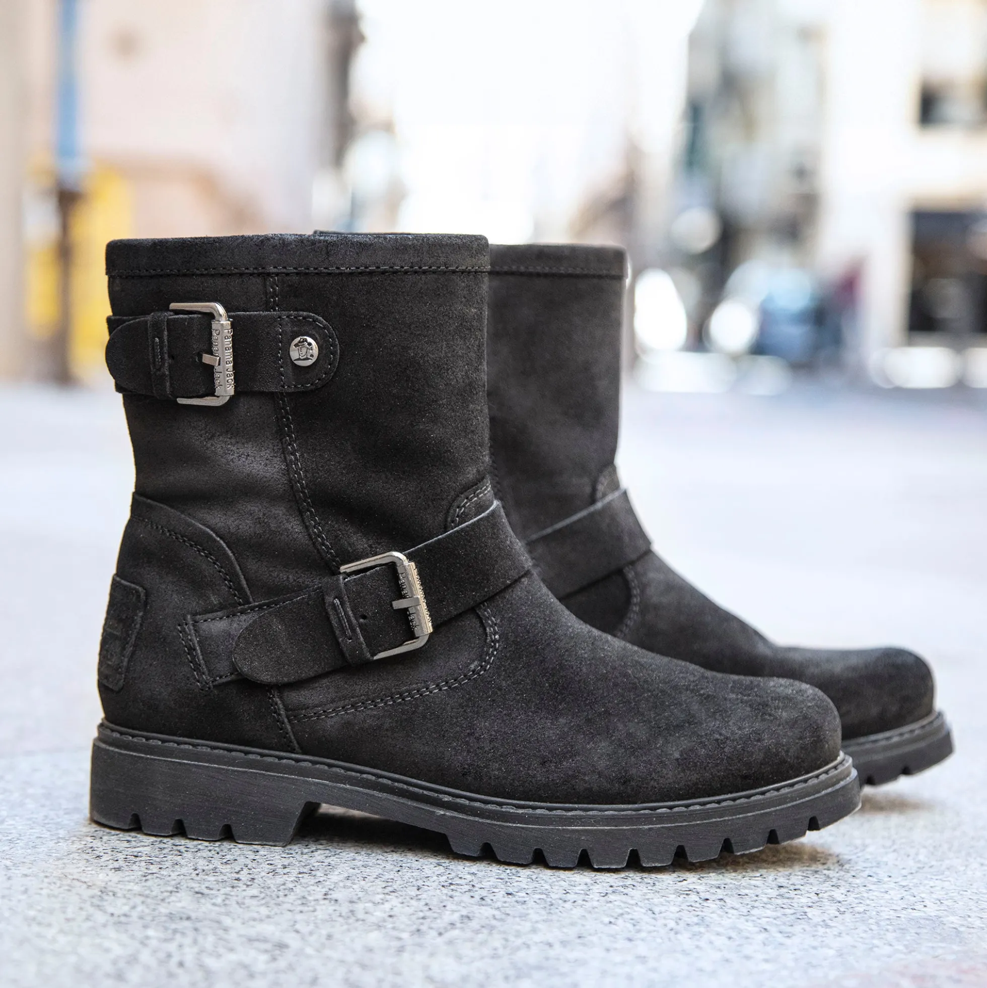 Felina Botas de piel con forro interior de piel.