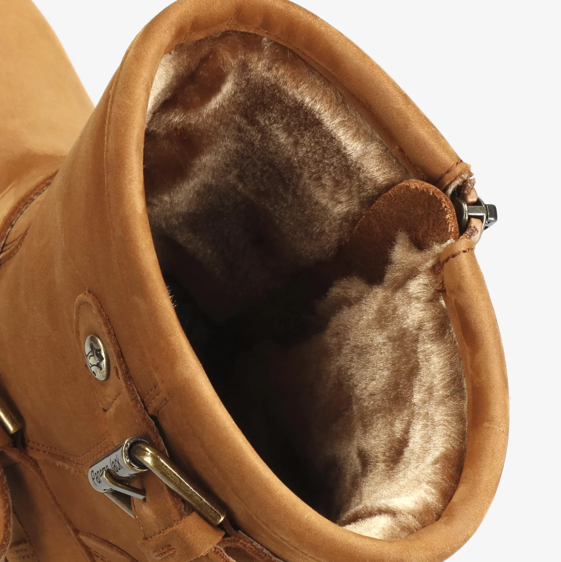 Felina Botas de piel con forro interior de pelo.