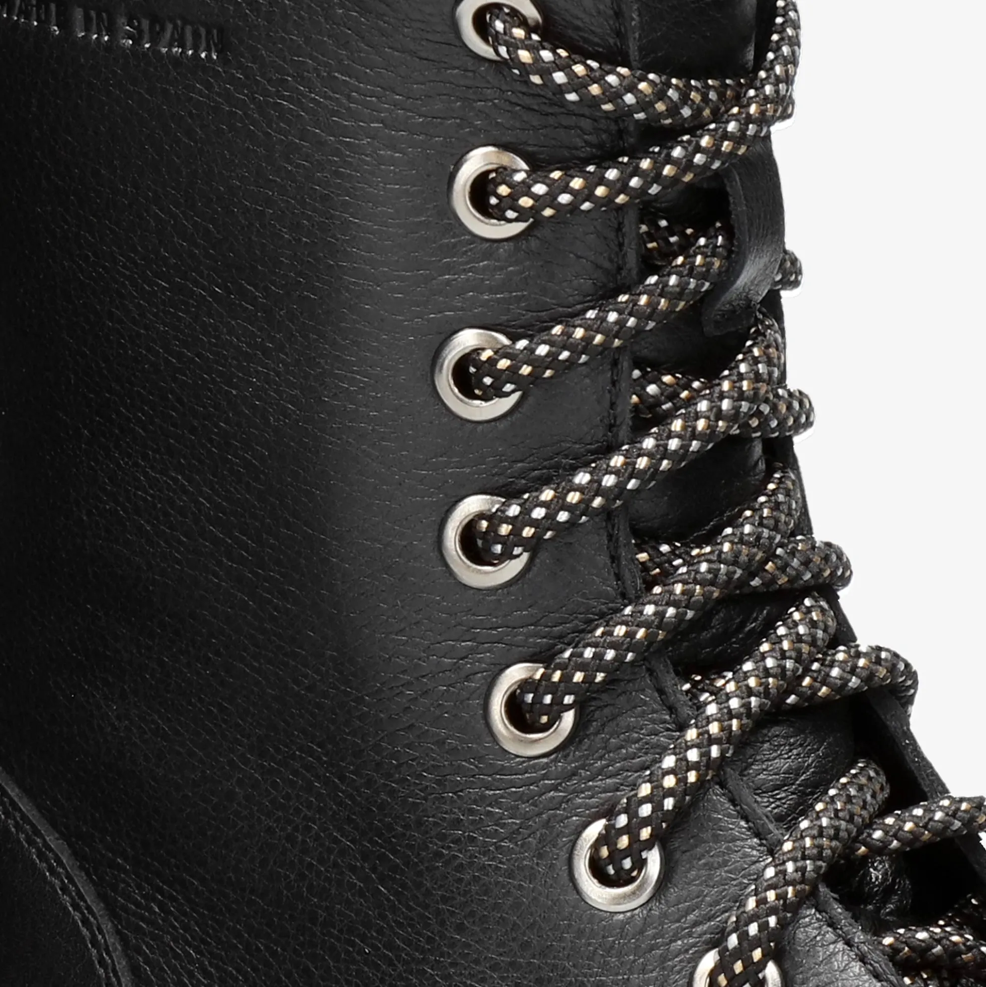 Fiorela Botas de piel con forro interior de pelo.