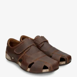Fletcher Sandalias de piel con forro interior de piel.