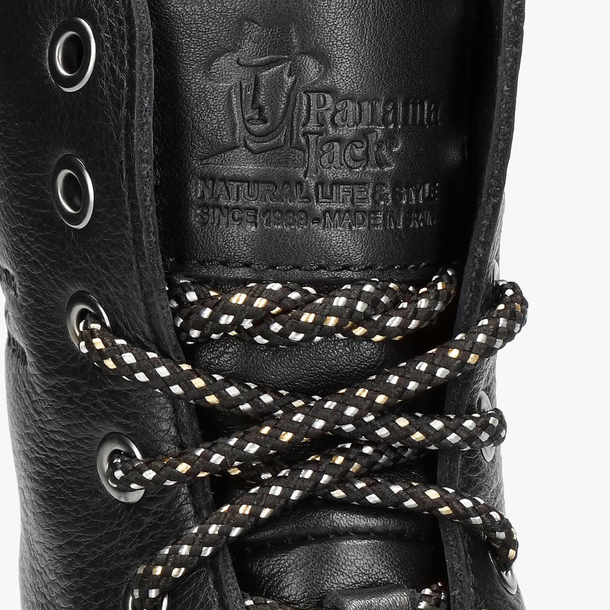 Frisia Botas de piel con forro interior de pelo.