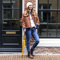 Frisia Botas de piel con forro interior de pelo.