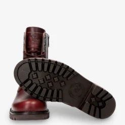 Frisia Botas de piel con forro interior de pelo.