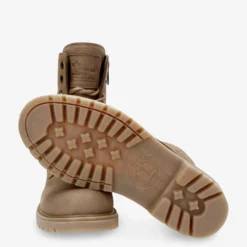 Frisia Botas de piel con forro interior de pelo.