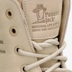 Frisia Botas de piel con forro interior de pelo.