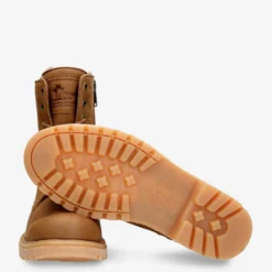 Frisia Botas de piel con forro interior de pelo.