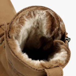Frisia Botas de piel con forro interior de pelo.