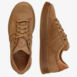 Game Sneakers de piel con forro interior de piel.
