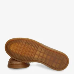 Game Sneakers de piel con forro interior de piel.