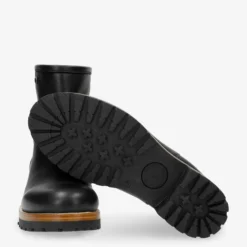 Grace Botas de piel con forro interior de pelo.