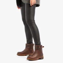Grace Botas de piel con forro interior de pelo.