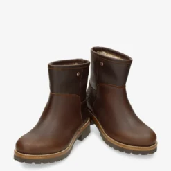 Grace Botas de piel con forro interior de pelo.