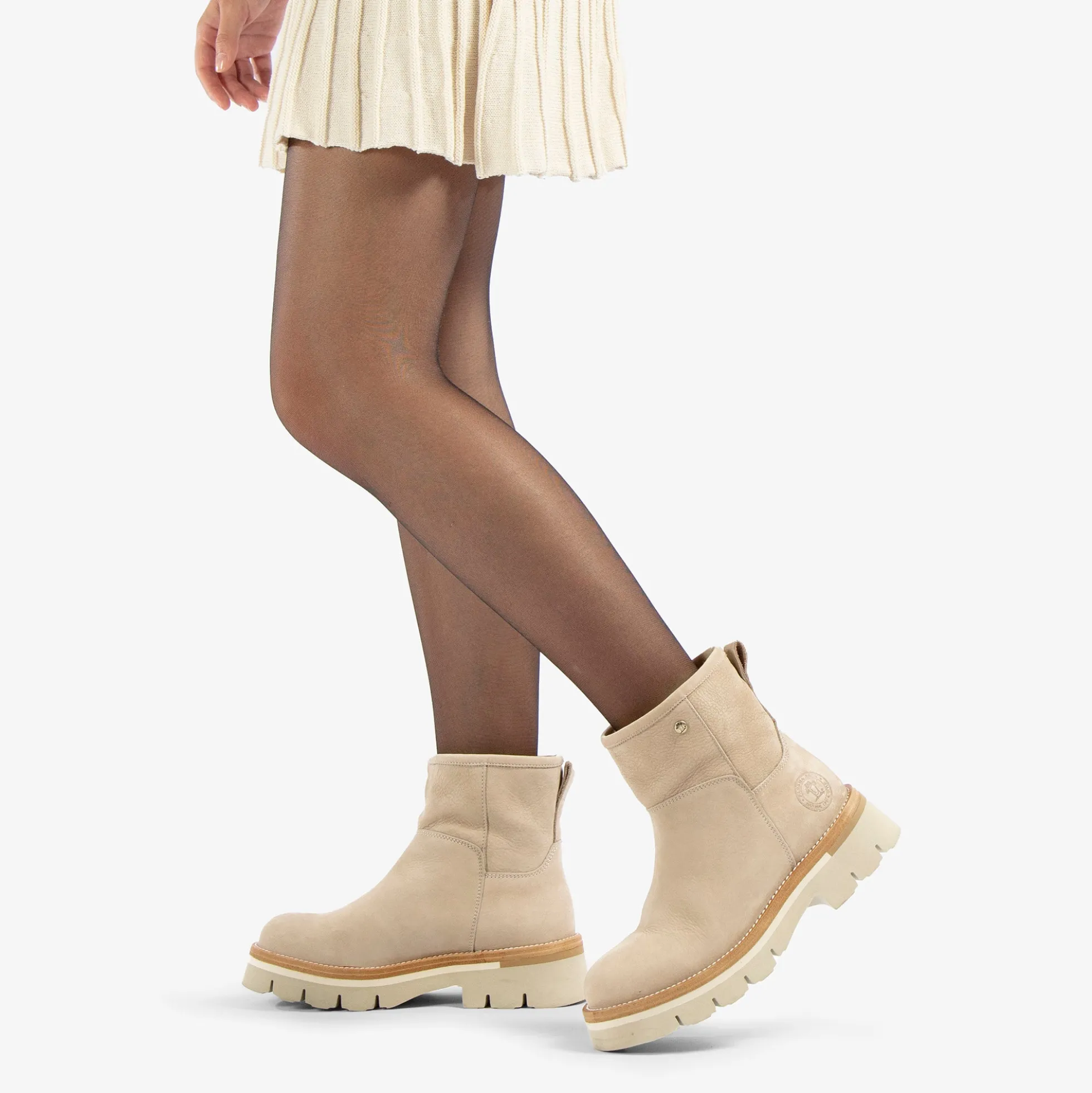 Laia Botas de piel con forro interior de pelo.