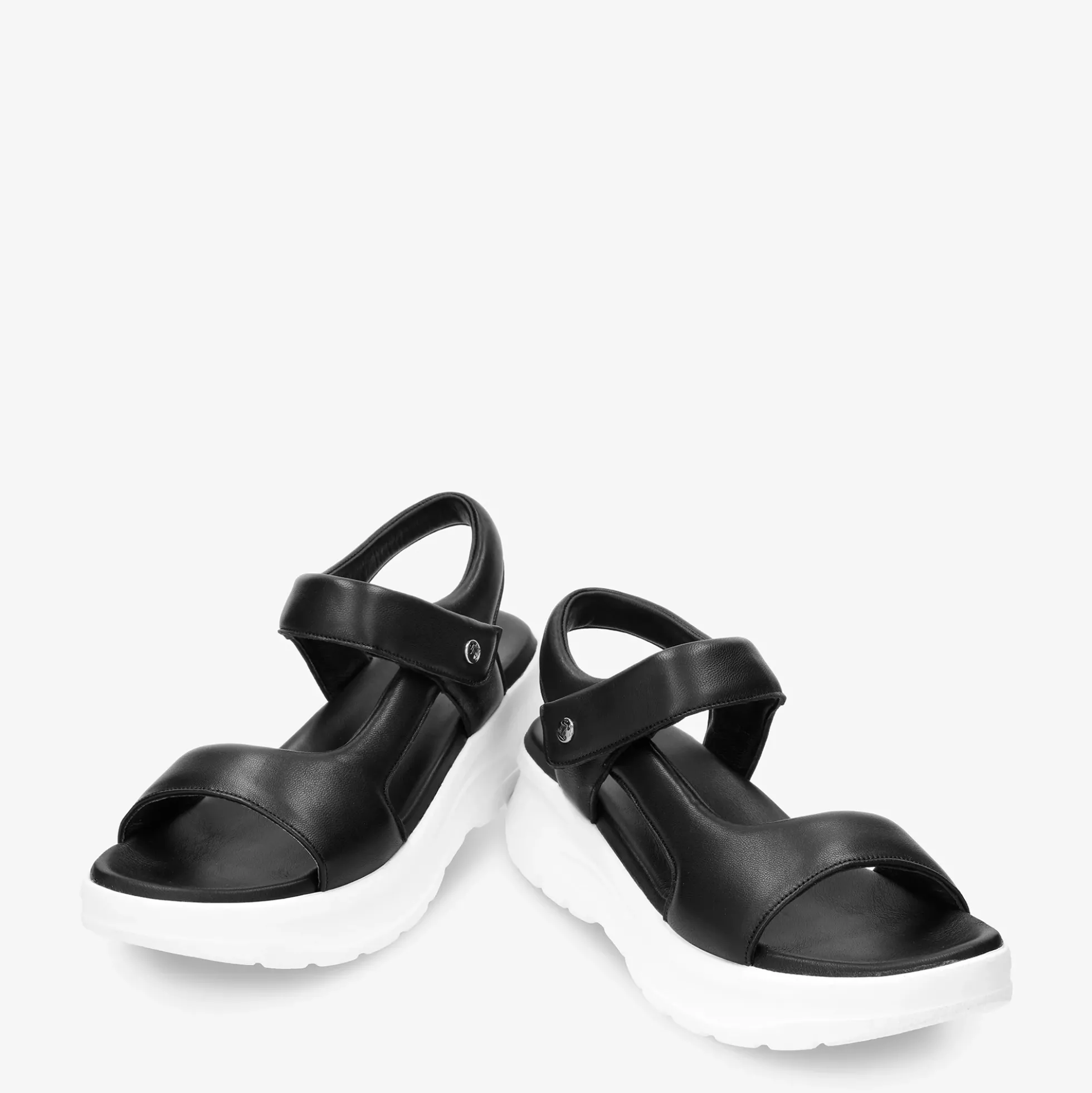 Naroa Sandalias de piel con forro interior de piel.