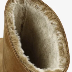 Neck Botas de piel con forro interior de pelo.