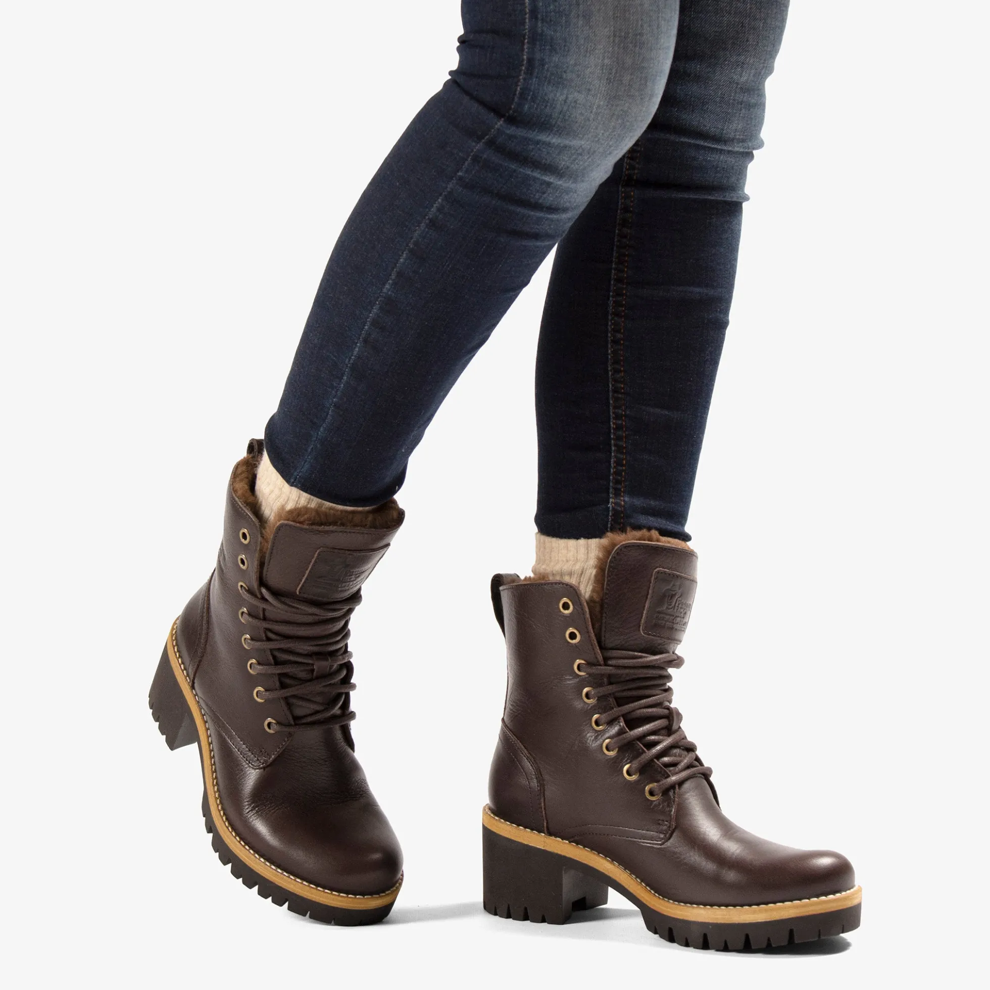 Padma Botas de piel con forro interior de pelo.