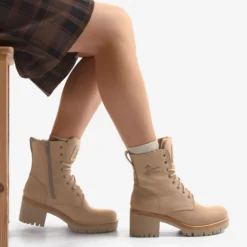 Padma Botas de piel con forro interior de pelo.