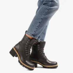 Padma Igloo Botas de piel con forro interior de pelo natural.