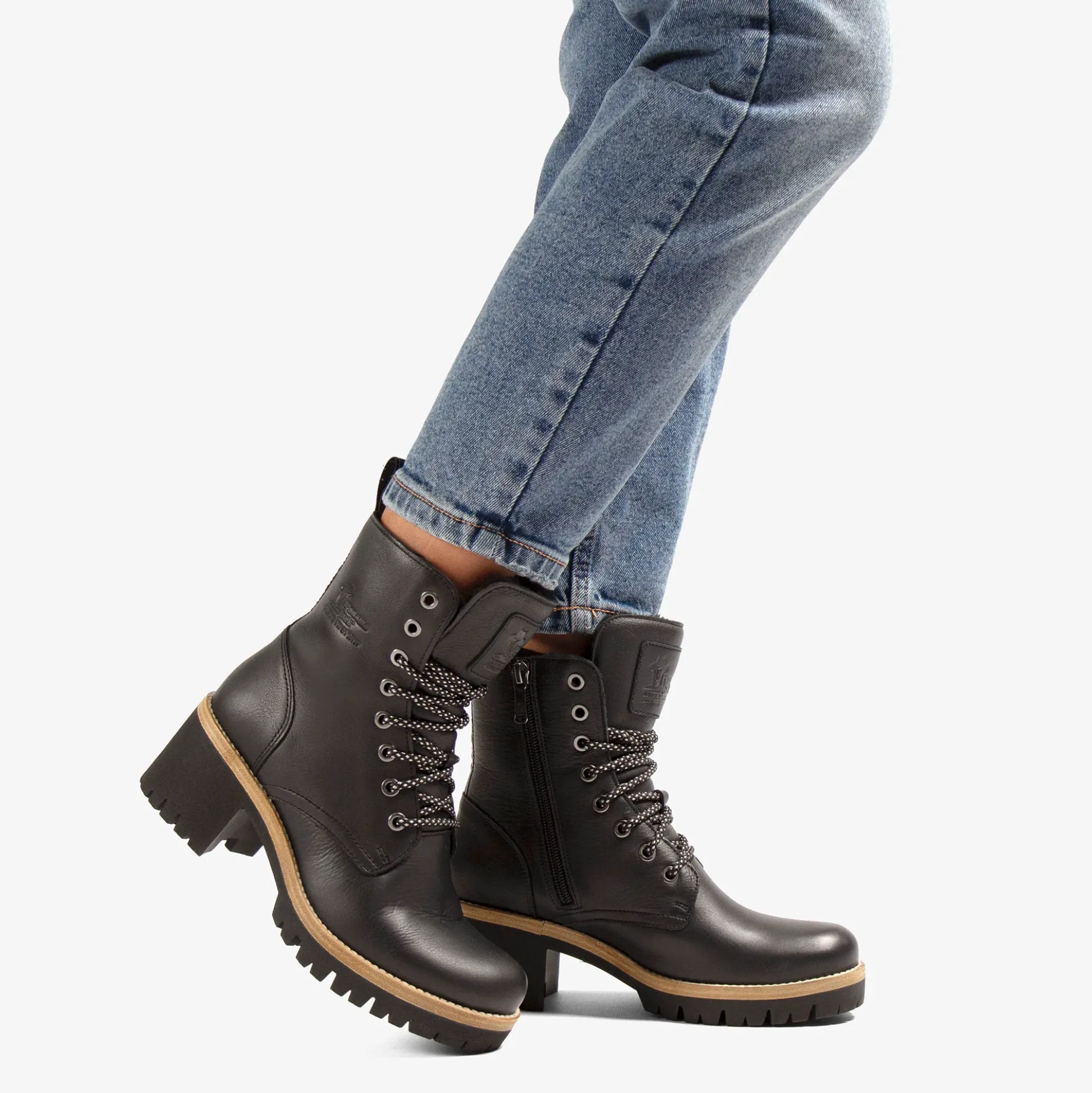 Padma Igloo Botas de piel con forro interior de pelo natural.