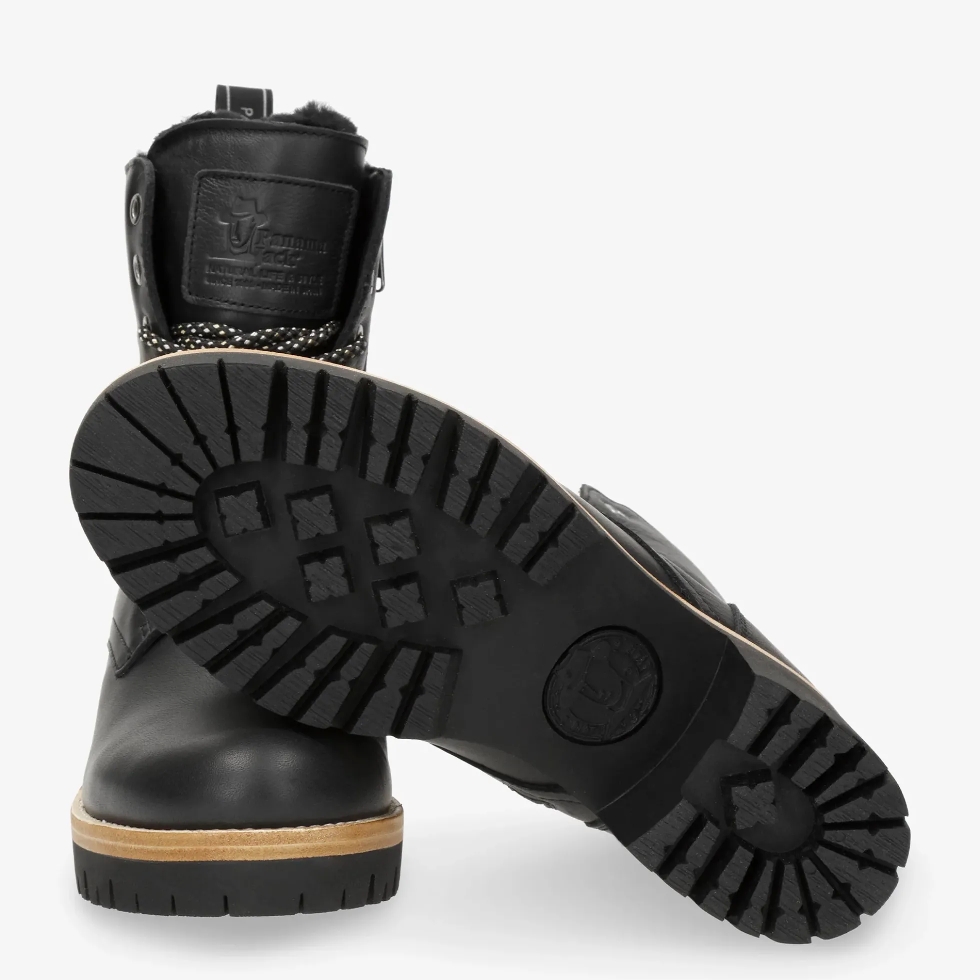 Padma Igloo Botas de piel con forro interior de pelo natural.