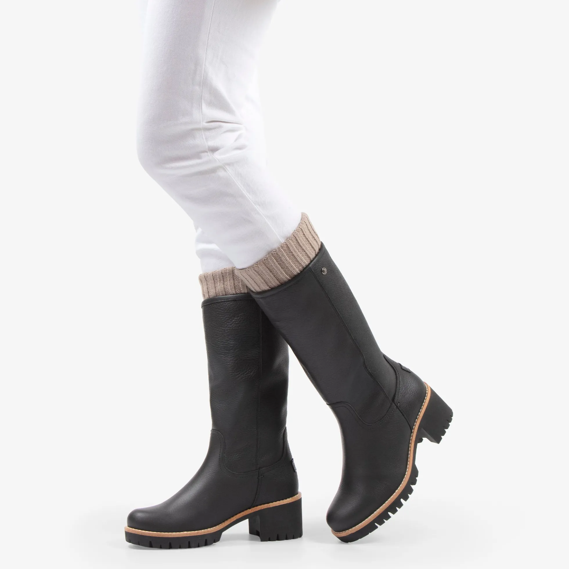 Patricia Botas de piel con forro interior de pelo.