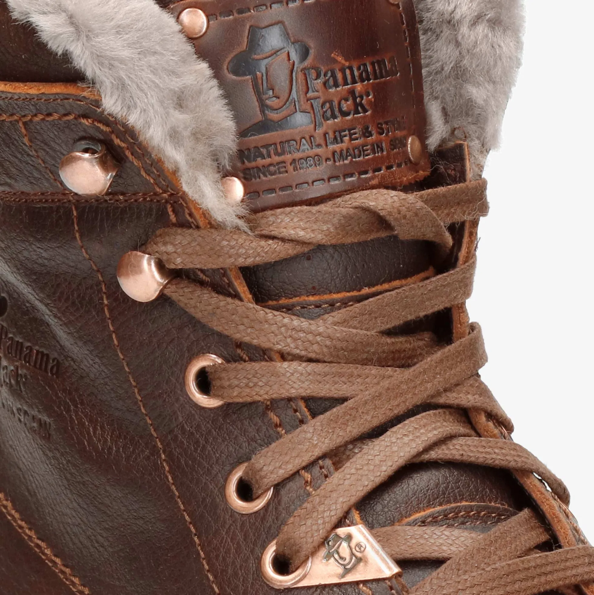 P03 Aviator Igloo Botas de piel con forro interior de pelo natural.