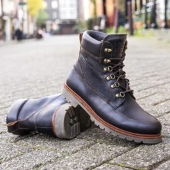 Polop Botas de piel con forro interior de piel.