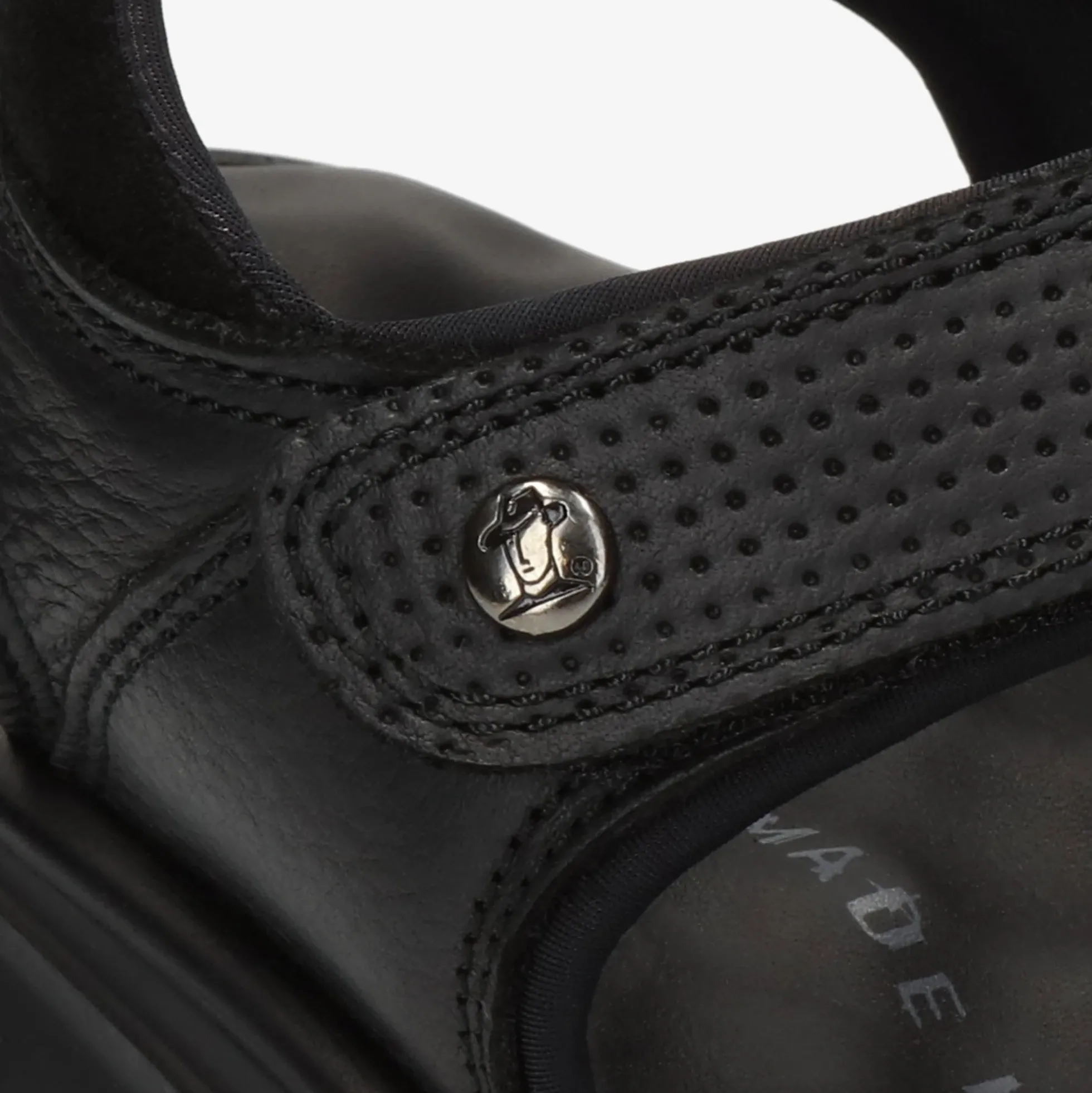 Sanders Sandalias de piel con forro interior de lycra.