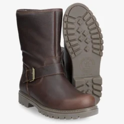 Singapur Botas de piel con forro interior de pelo.